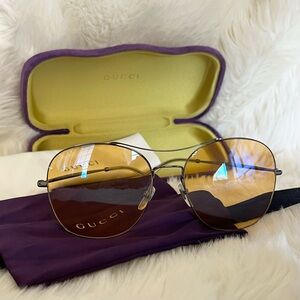 Gucci Women's Yellow Aviator Glasses on Silver Frames